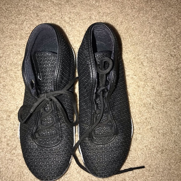 Jordan’s - Picture 4 of 4